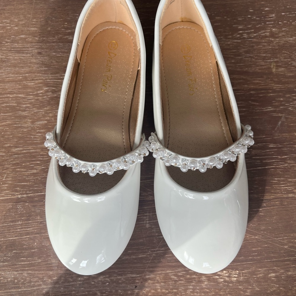 Dream Pairs White Patent Mary Jane Ballerina Flats